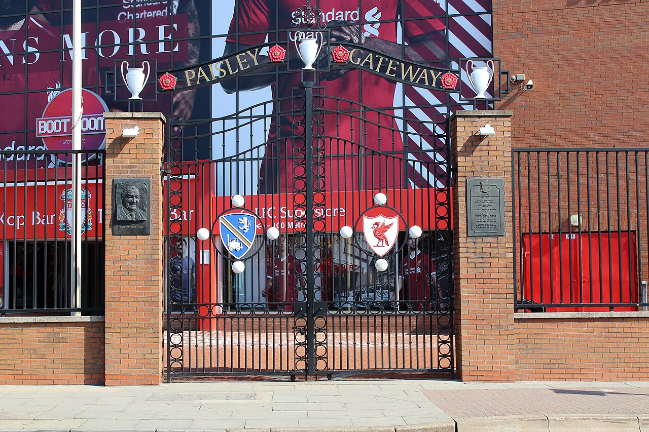 Стадион Anfield