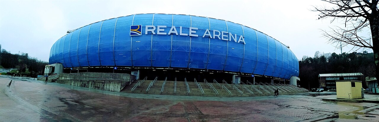 Стадион Reale Arena